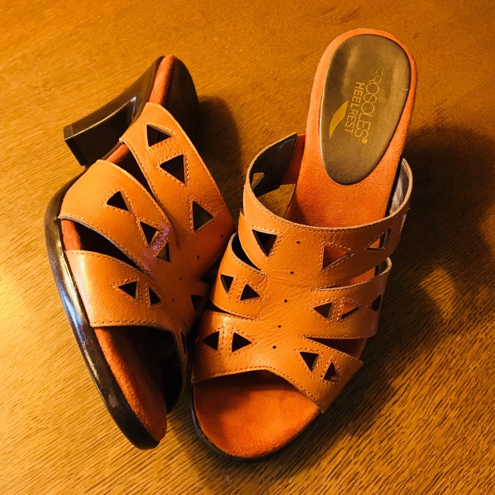 Aerosoles | Orange Leather Heels, EUC